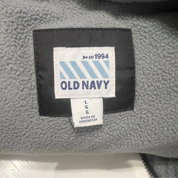 Old Navy Puffer Vest Black Size Large Sleeveless Fleece Inside Pockets Zippered - Picture 6 of 12